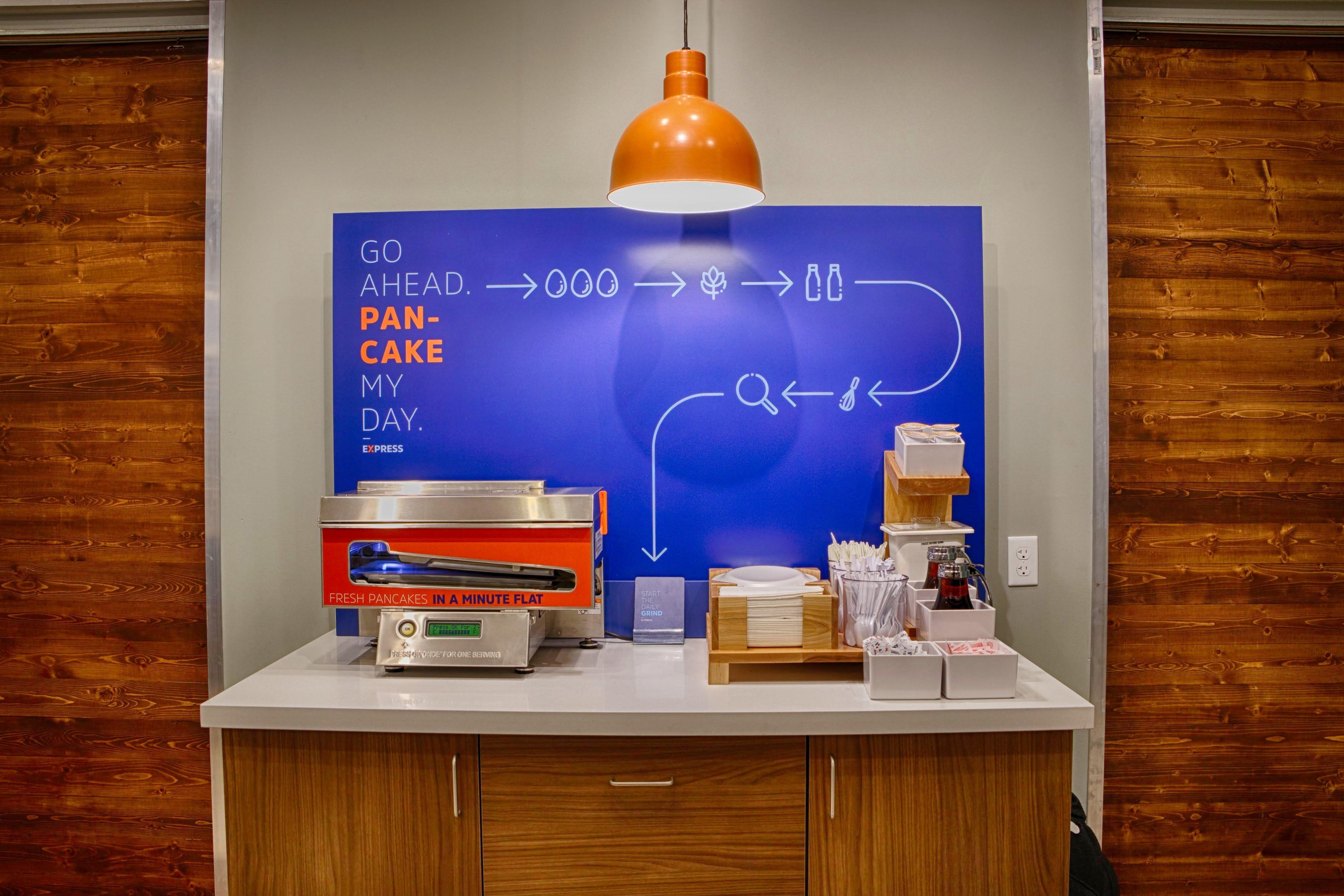 Holiday Inn Express & Suites Raleigh Durham Airport At Rtp By Ihg Ngoại thất bức ảnh