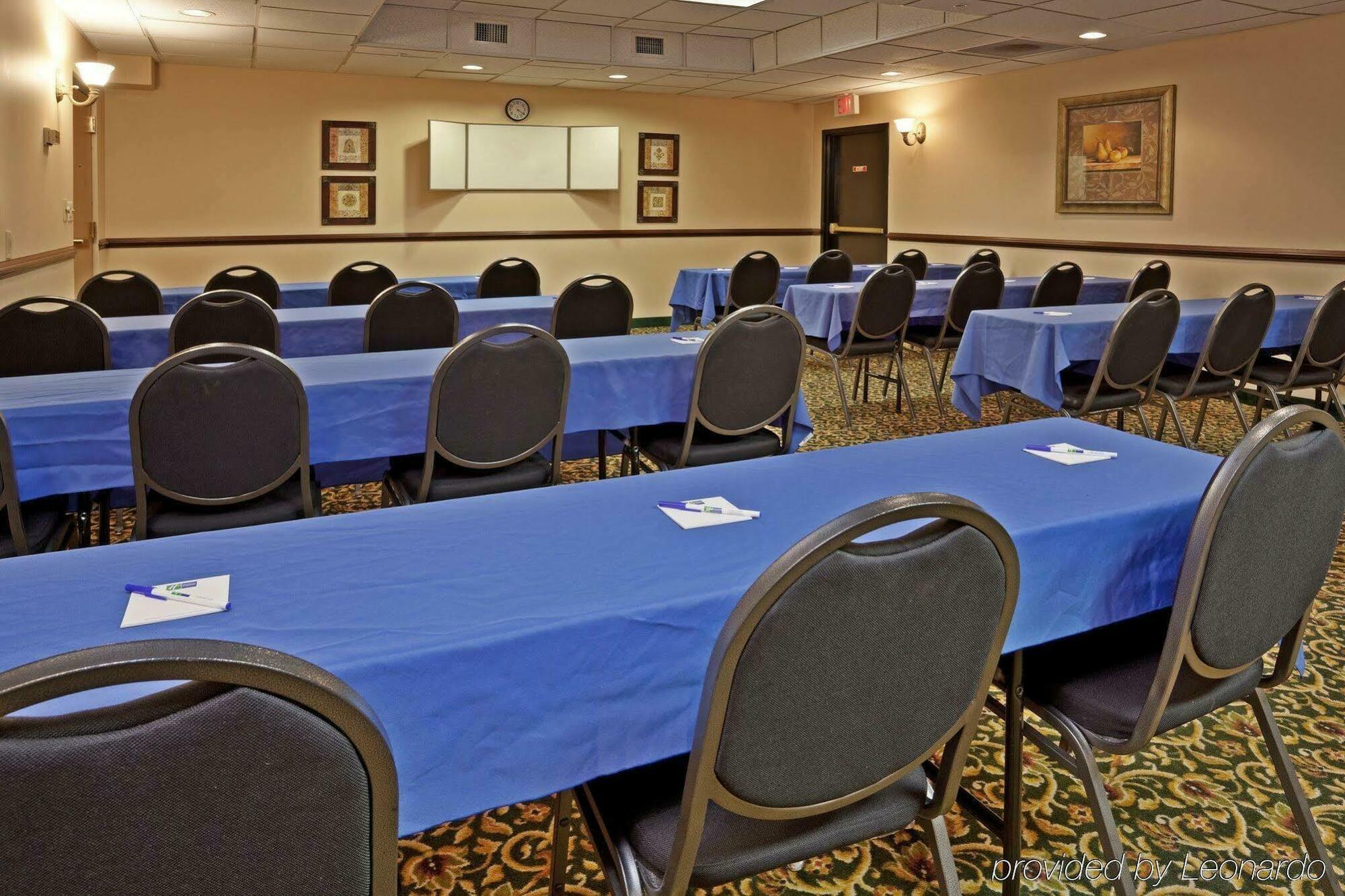 Holiday Inn Express & Suites Raleigh Durham Airport At Rtp By Ihg Ngoại thất bức ảnh